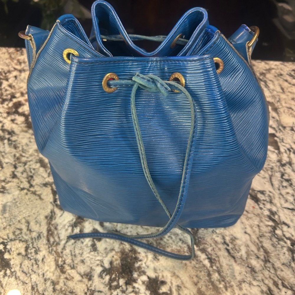 Louis Vuitton Epi Noe Bucket Bag with unbranded Dust - Picture 3 of 16